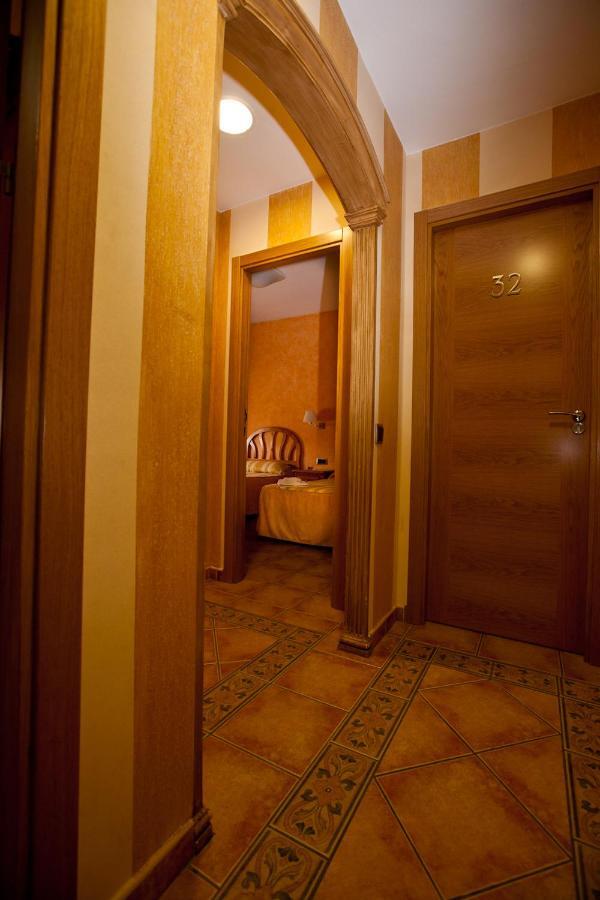 Hostal Castilla Mocejón Exterior foto